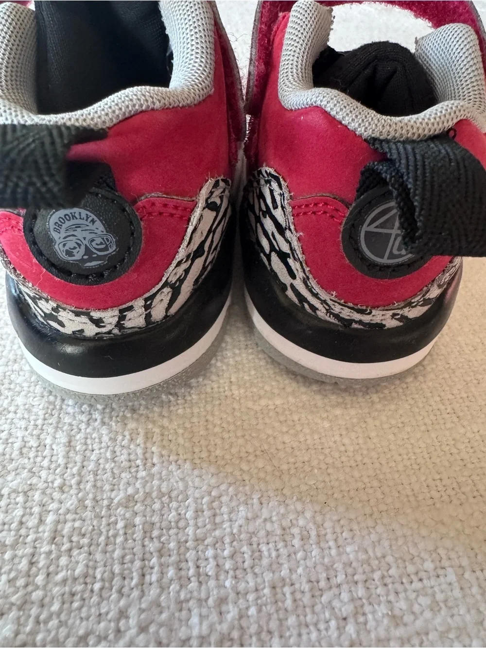 Jordan 3 Retro SE Fire Red SZ toddler 6C H2